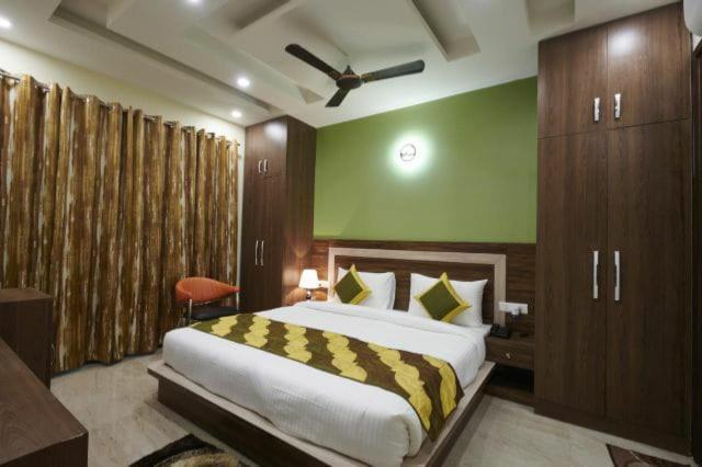 Kartikay Hotel Hisār Exterior photo