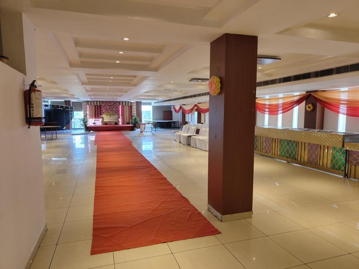 Kartikay Hotel Hisār Exterior photo