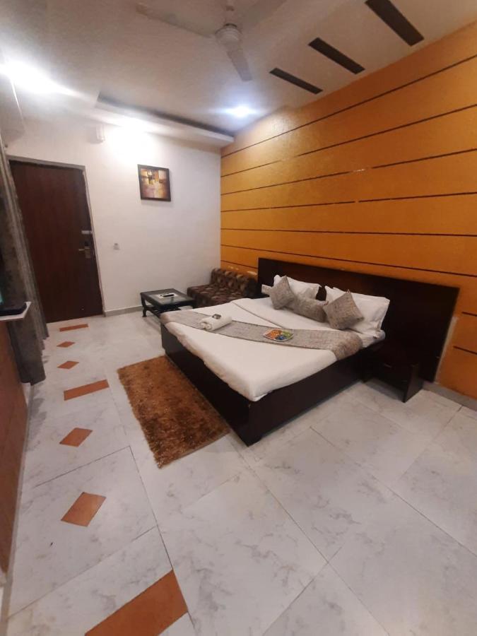 Kartikay Hotel Hisār Exterior photo